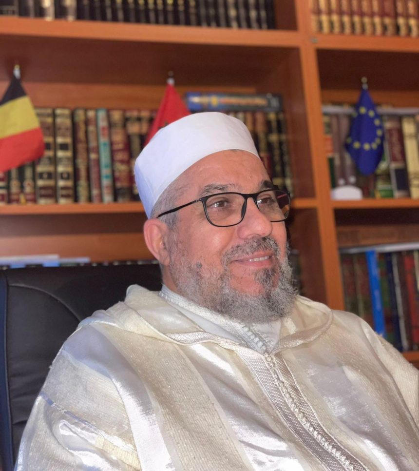 Après une expulsion controversée en 2022, l’imam Mohamed Toujgani obtient justice : ses droits sont rétablis et son retour en Belgique devient possible. Découvrez pourquoi cette décision marque un tournant pour de nombreux fidèles.